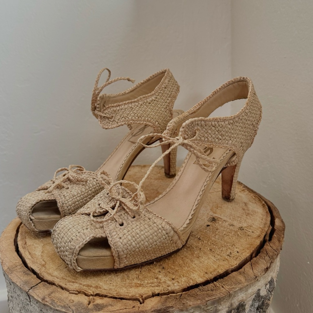 Vintage YSL raffia heeled sandals - Picture 6 of 13